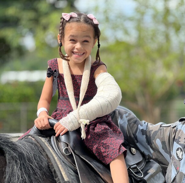 pacientes-do-hecad-fazem-passeio-a-cavalo